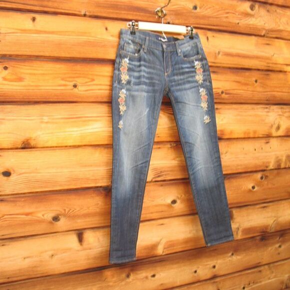 NWT Driftwood Embroidered Dark Denim Skinny Jeans - Picture 2 of 9